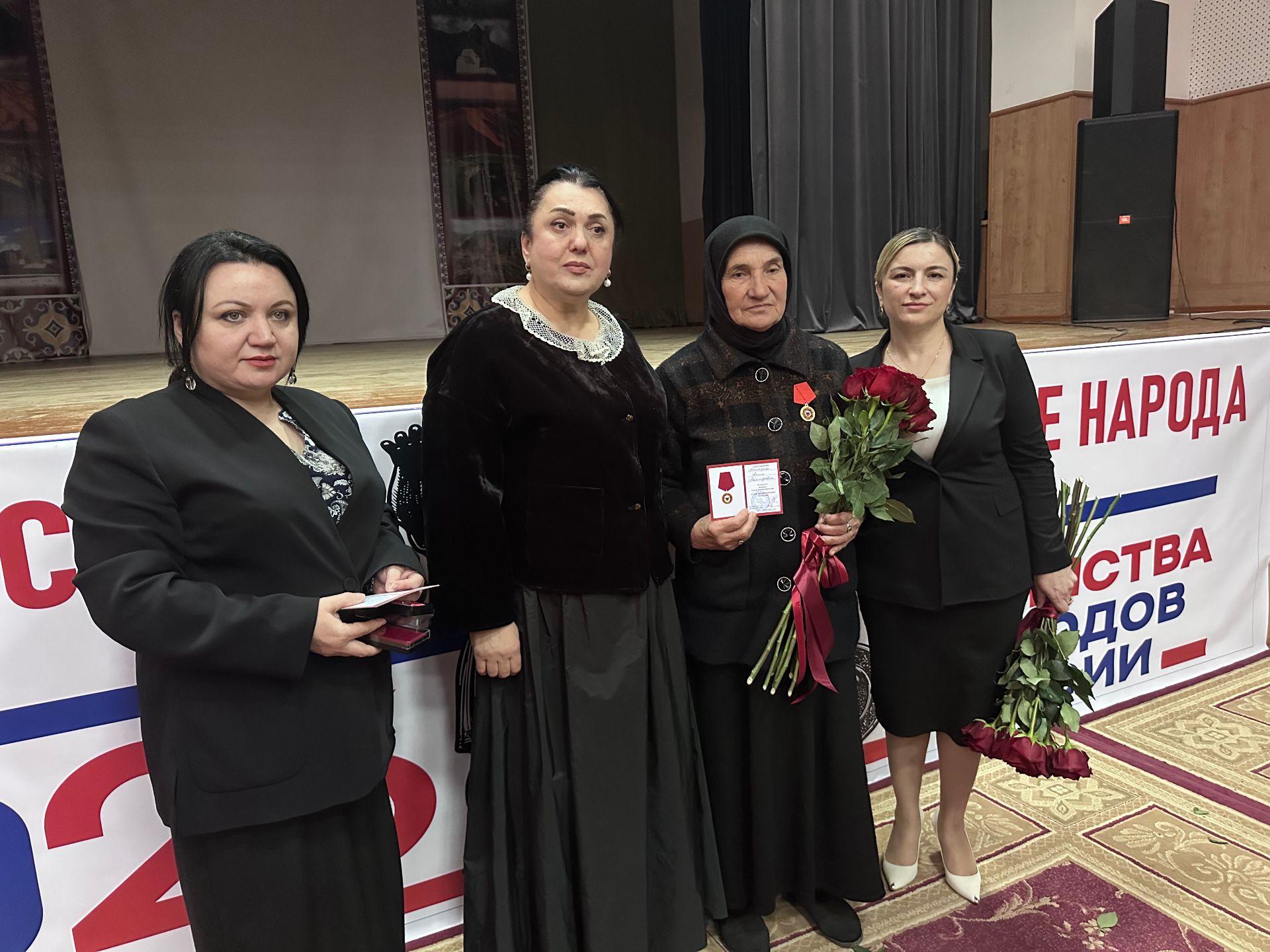 Поддержка родных участников СВО. В Коркмаскале состоялась встреча с матерями военнослужащих